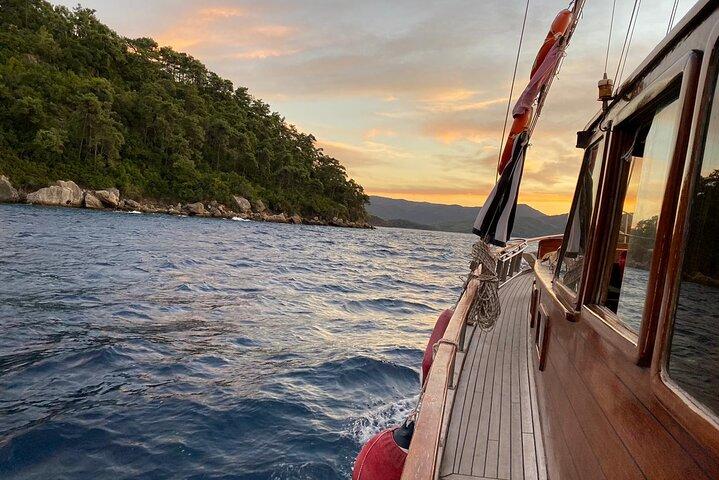 Sunset Boat Trip including Dinner
