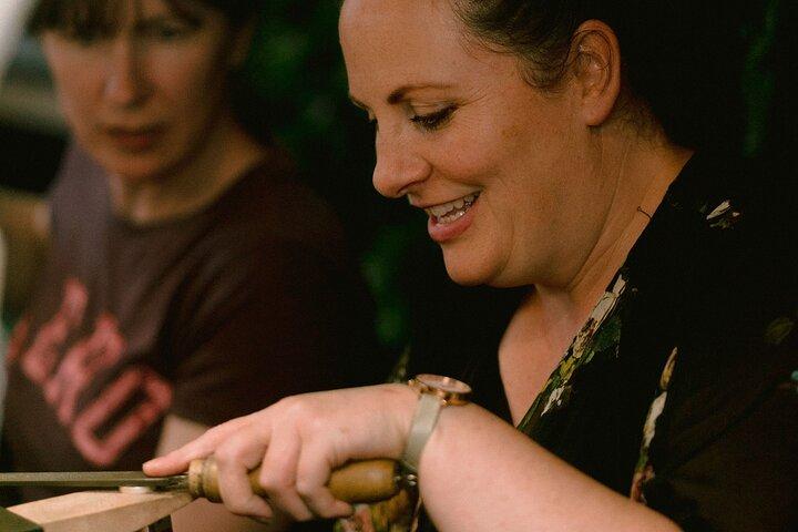 ダブリンジュエリーハンマーシルバーリングを鍛造： ドルリー・ストリート