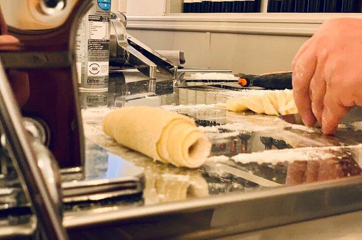 ローマ パスタ＆ティラミスク作り教室＆イタリア料理による高級ワイン