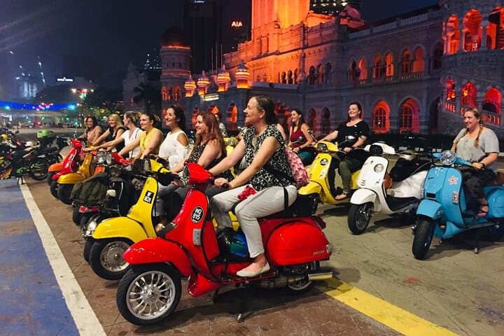 Cooler Lumpur by Night