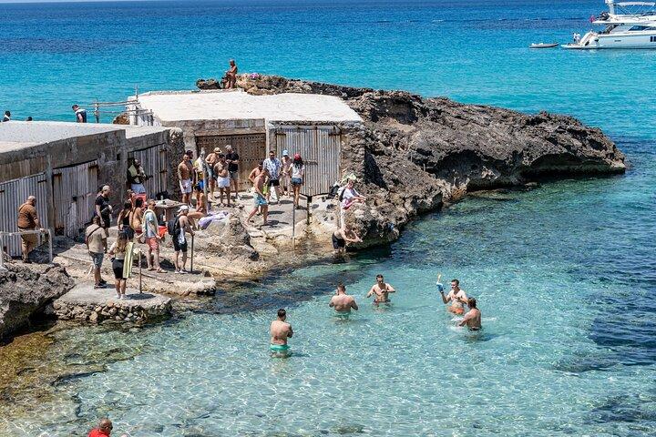 Excursion en Jeep Wrangler à Ibiza
