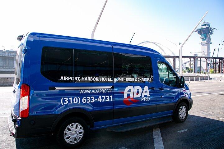 Tur och retur Transfer/LAX till Anaheim Semesterorter