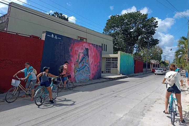 バイクでバカラル色を発見—ラグーンビューで楽しく景色も！