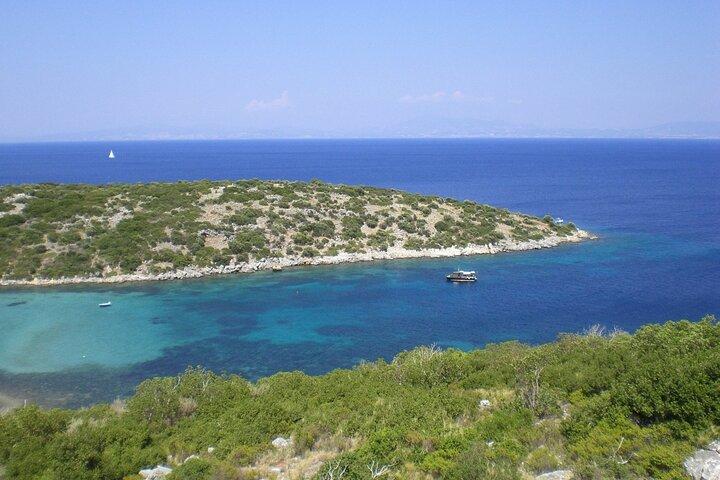 Cruzeiro de um dia em Kassonisi saindo de Samos