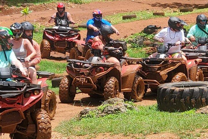 ファルマスからのATVアドベンチャーとショッピング(最小4名)