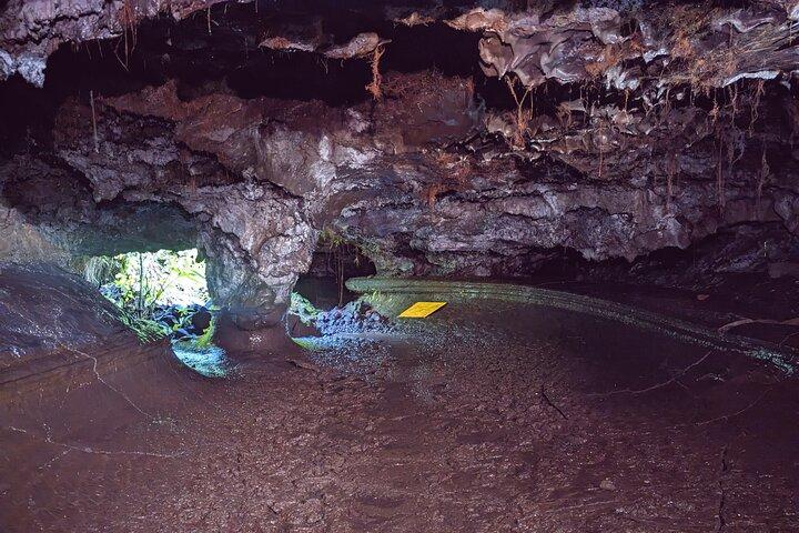 Entdeckung der Lavaröhren 2004 des Piton de la Fournaise