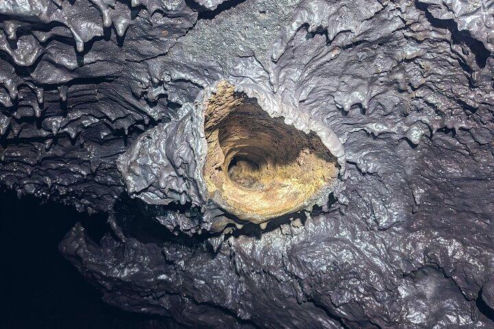 Entdeckung der Lavaröhren 2004 des Piton de la Fournaise