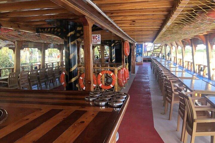 サイド: イルカ島ボート ツアー (泡パーティーとランチ付き)