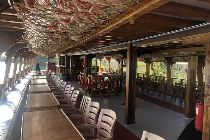 サイド: イルカ島ボート ツアー (泡パーティーとランチ付き)