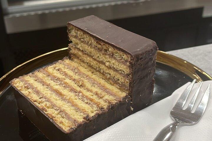 Bratislava: Old Town Cake Tasting Experience