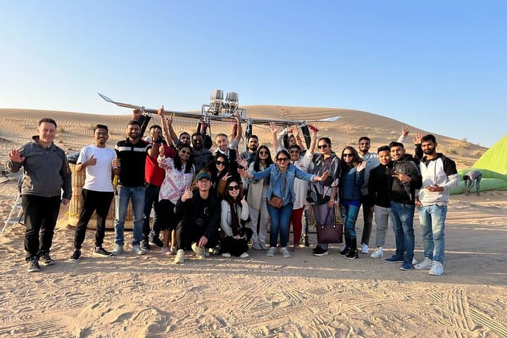 Dubai: Sunrise Hot Air Balloon Tour including Pick n Drop