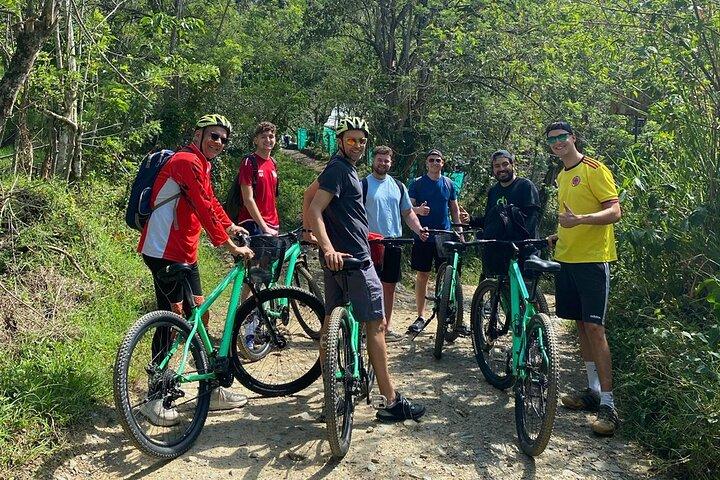 Mountain Bike Tour with Coffee and Lunch in Antioquia's Beautiful Landscapes