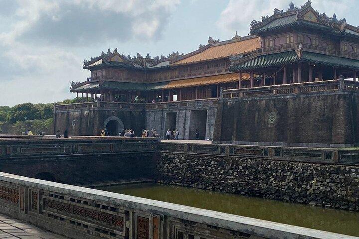 Cidadela Imperial de Hue: uma excursão de dia inteiro saindo de Hoi An e Da Nang