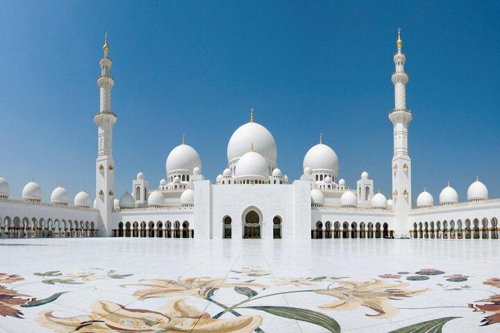 Abu Dhabi: Halbtägige geführte Stadtrundfahrt