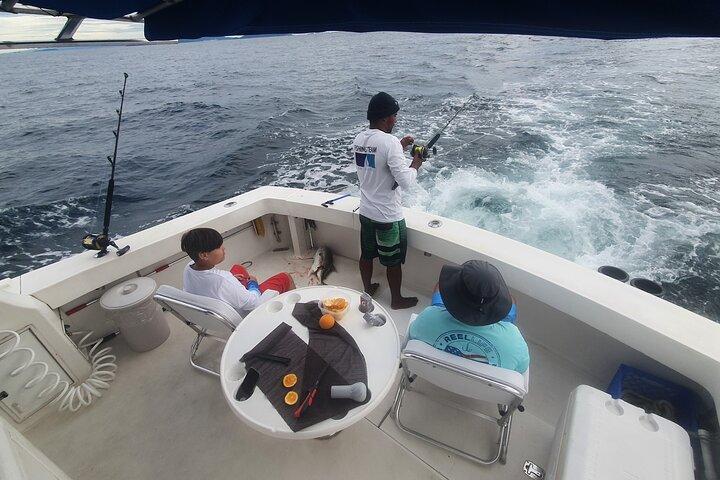 Privat fiskeri og naturskønne krydstogt – Viking 46ft Yacht | Panama Bay