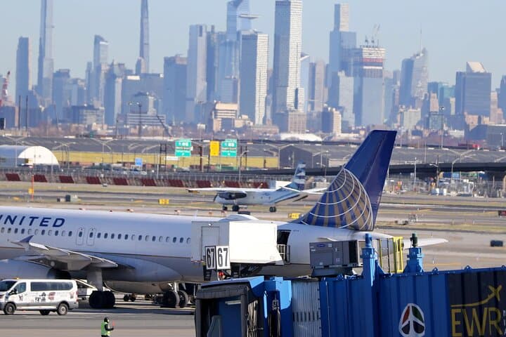 Private Roundtrip to Newark Liberty International Airport