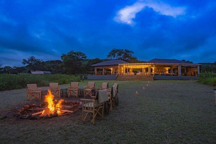 5 Days Mid-Range Lodge Safari till Lake Manyara, Serengeti & Ngorongoro.