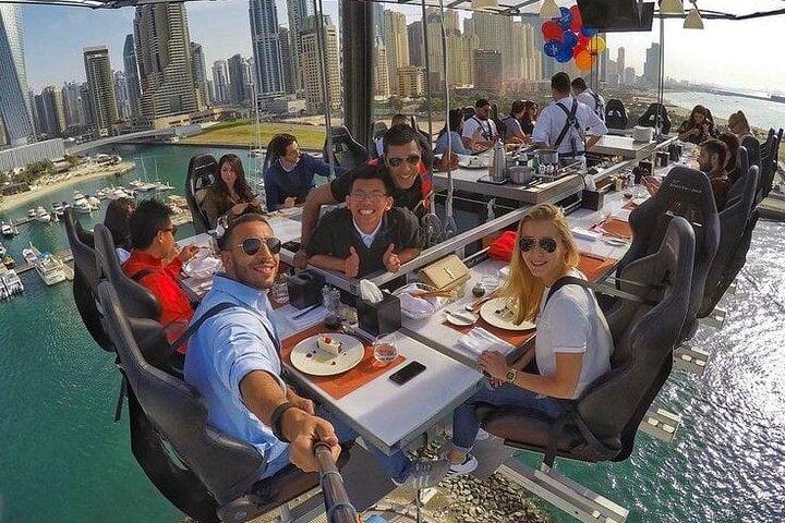 Dubai Dinner in the Sky Erlebnis mit optionalem Transport