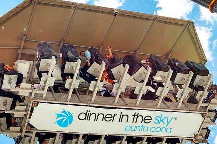 Dubai Dinner in the Sky Erlebnis mit optionalem Transport