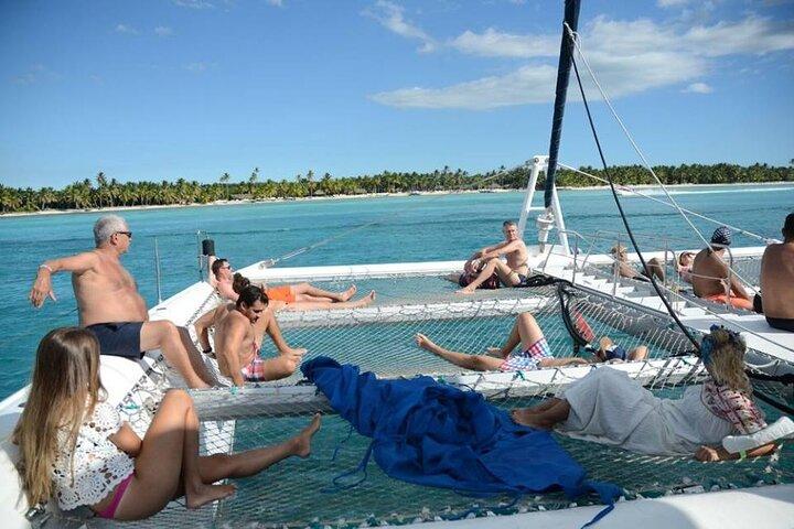 Saona Island Premium Tour com almoço gourmet catamarã e bar aberto