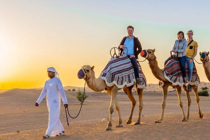 4X4 Dubai Desert Safari med BBQ-middag og meget mere