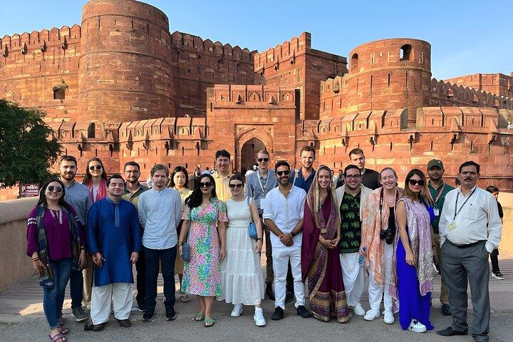 Excursión de un día al Taj Mahal & Agra desde Delhi en coche