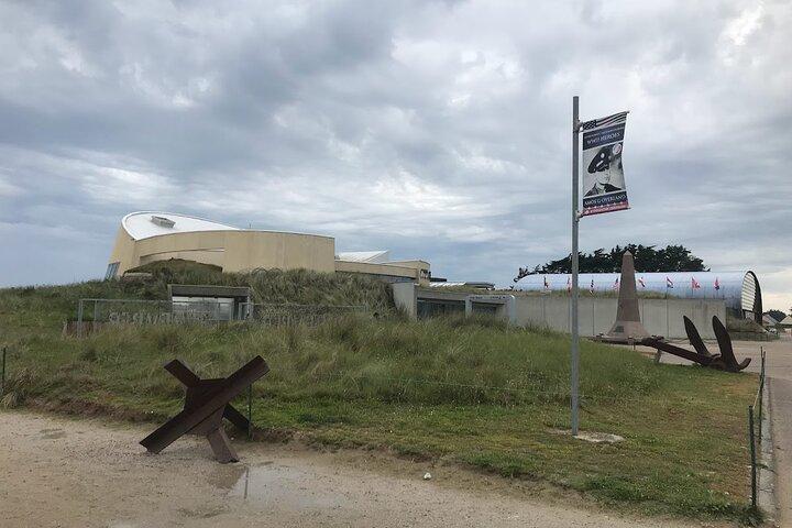 ドーヴィル発ノルマンディー上陸ビーチプライベートツアーDDay