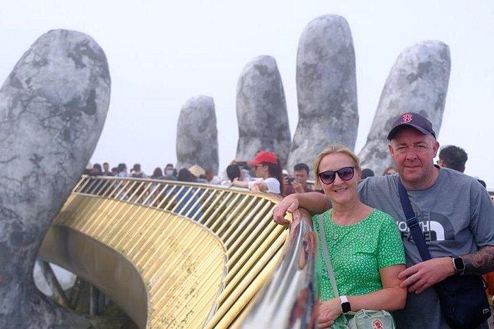 混雑を避ける黄金橋 - マーブルマウンテン - 女神仏像