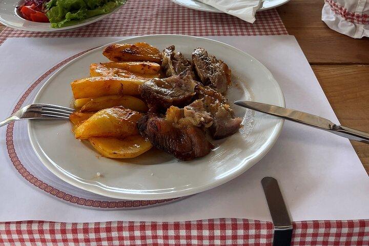 Visite privée : excursion d'une journée à Cavtat et Konavle au départ de Dubrovnik avec déjeuner