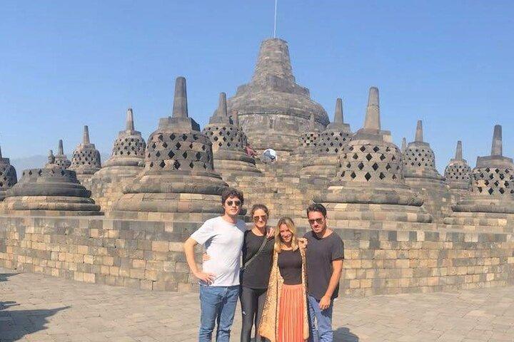 Borobudur y Prambanan Tours desde la ciudad de Yogyakarta
