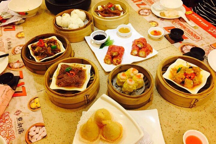 Private Guangzhou Food Tour Yumcha en lokale voedselmarkt verkennen