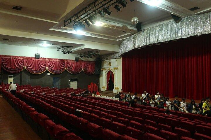 Cabaret Golden Dome: Uma noite de glamour e brilho