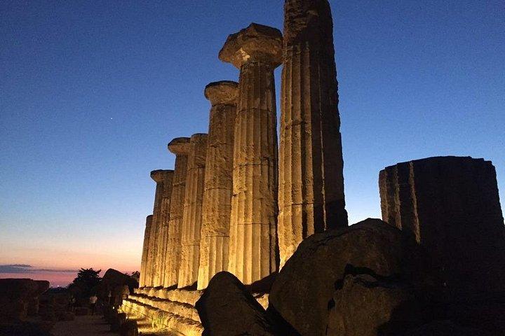 アグリジェント - パレルモから照らされた寺院の谷の訪問