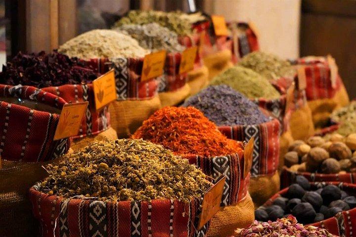 Historical Istanbul Shopping Tour - Turkey Insiders Team