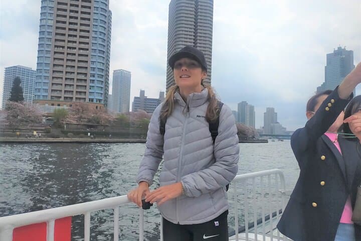 Tokyo Private Sightseeing Tour by Bike with Water Bus