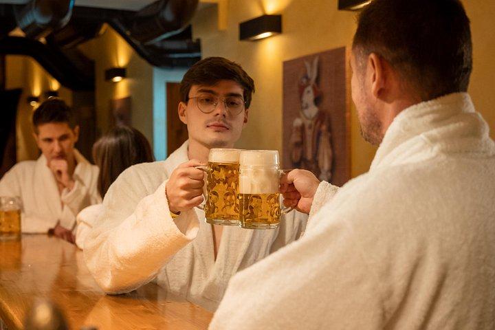 Bierbad und Salzgrotte in Prag (Einzelbad)