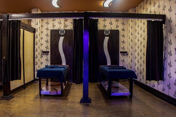 クレオパトラのロイヤルスパリトリート-VIPマッサージ、サウナ＆ジャグジーエクス