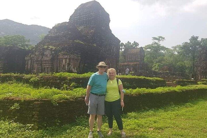 VISITE PRIVÉE de MON FILS HOLYLAND & DA NANG City ( 8- 9 heures )