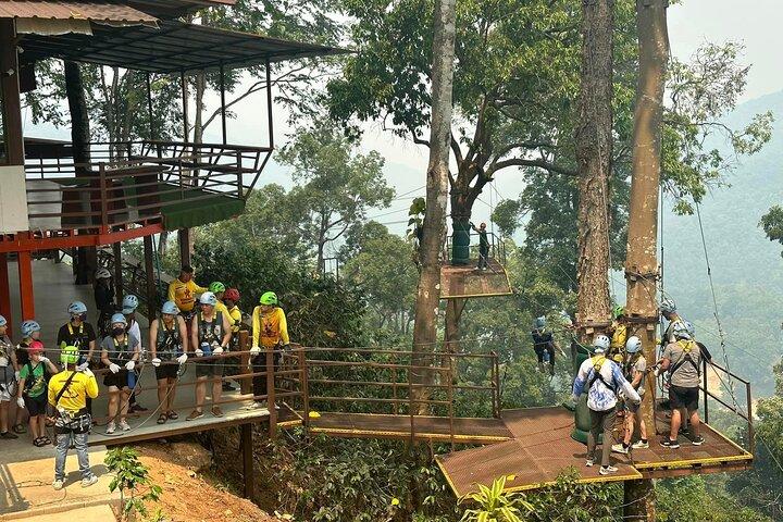 Chiang mai privat tur Zipline Mae Kam Pong og Nature Hotspring