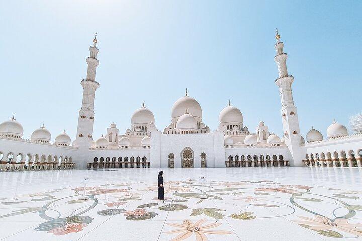 Abu Dhabi: Halbtägige geführte Stadtrundfahrt