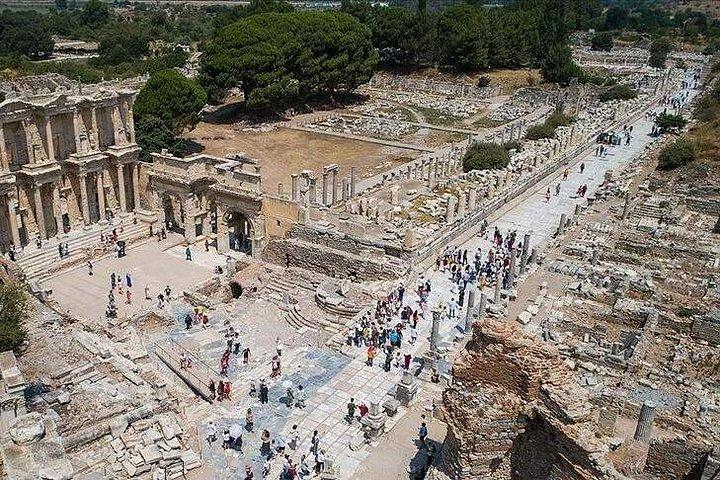 Daily Ephesus Tour by Plane from Istanbul
