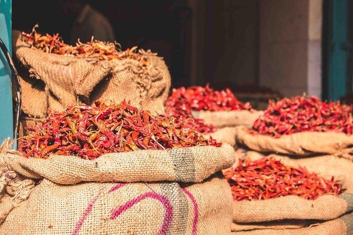 Private Rickshaw Tour of Old Delhi Heritage with Food Tasting