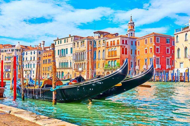 Tour privado y góndola por el Gran Canal y el casco antiguo de Venecia