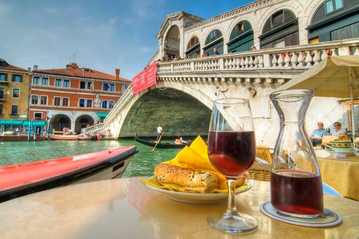 Venedig Weinprobe Tour mit privatem Wein Experten