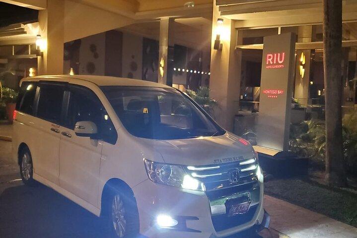 RIU レゲエ パレスと RIU モンテゴ ベイのプライベート空港送迎