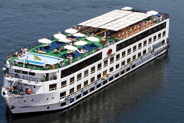 4 Days Aswan, Luxor & Abu Simbel Nile cruise by plane from Cairo