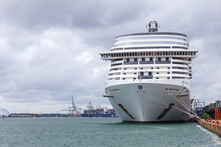 Transfert privé de Londres à Southampton avec Stonehenge Stop