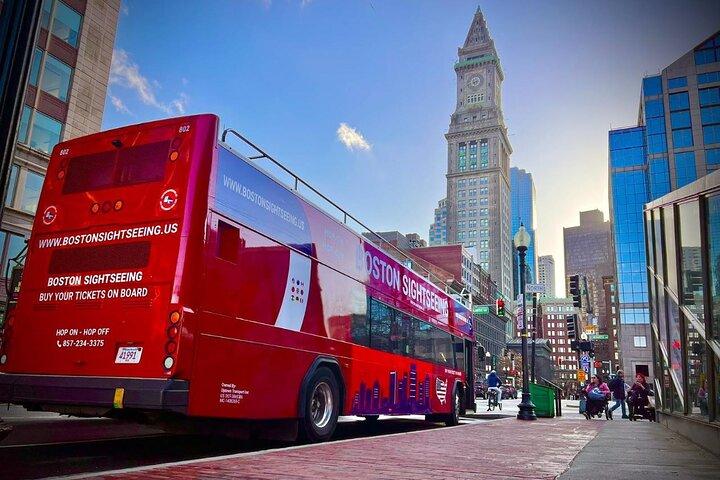 Ganztägige Hop-on-Hop-off-Sightseeing-Tour durch Boston