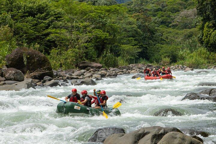 Whitewater Rafting Fiume Sarapiqui Classe 3-4 Fortuna a San Jose