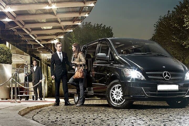 Kuala Lumpur Hotels to KLIA/KLIA2 Private Transfer